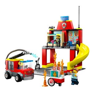 LEGO CITY 60375 FIRE STATION AND FIRE TRUCK 4