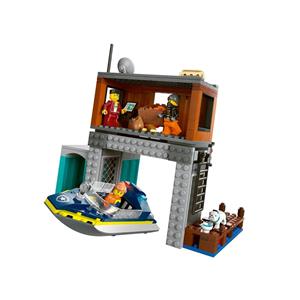 LEGO CITY 60417 Police Speedboat and Crooks' Hideout 5