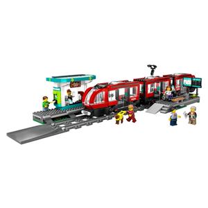 LEGO CITY 60423 Downtown Streetcar and Station 4