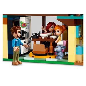 LEGO FRIENDS 42620 OLLY AND PAISLEY'S FAMILY HOUSES 7