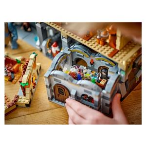 LEGO HARRY POTTER 76435 Hogwarts Castle: The Great Hall 9