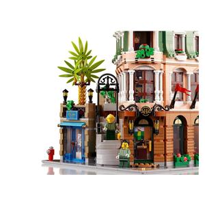 LEGO ICONS 10297 BOUTIQUE HOTEL 3