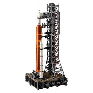 LEGO ICONS 10341 NASA Artemis Space Launch System 5