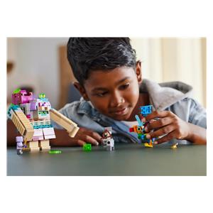 LEGO MINECRAFT 21257 THE DEVOURER SHOWDOWN 10