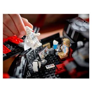 LEGO STAR WARS 75389 The Dark Falcon 11