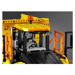 LEGO TECHNIC 42114 Volvo 6x6 Articulated Hauler 15