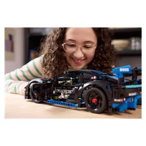 LEGO TECHNIC 42176 Porsche GT4 e-Performance Race Car 10