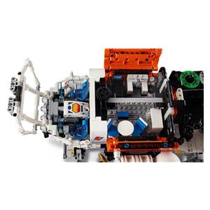 LEGO TECHNIC 42180 Mars Crew Exploration Rover 8