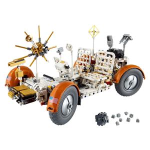 LEGO TECHNIC 42182 NASA Apollo Lunar Roving Vehicle - LRV 4