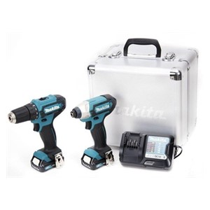 Makita CLX224X power tool combo kit Battery