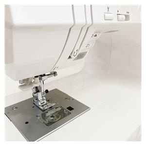 Singer 9960 Quantum Stylist sewing machine, white 4