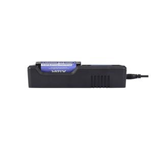 XTAR VC4 Household battery USB 3