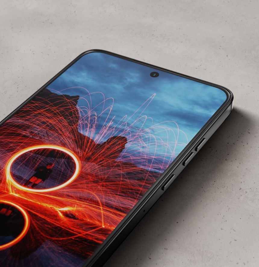 Motorola ThinkPhone 25 5G – prednja strana, pOLED zaslon